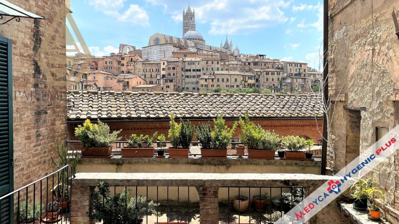 Camporegio 31- In Centro Con Vista Sul Duomo Сиена Экстерьер фото