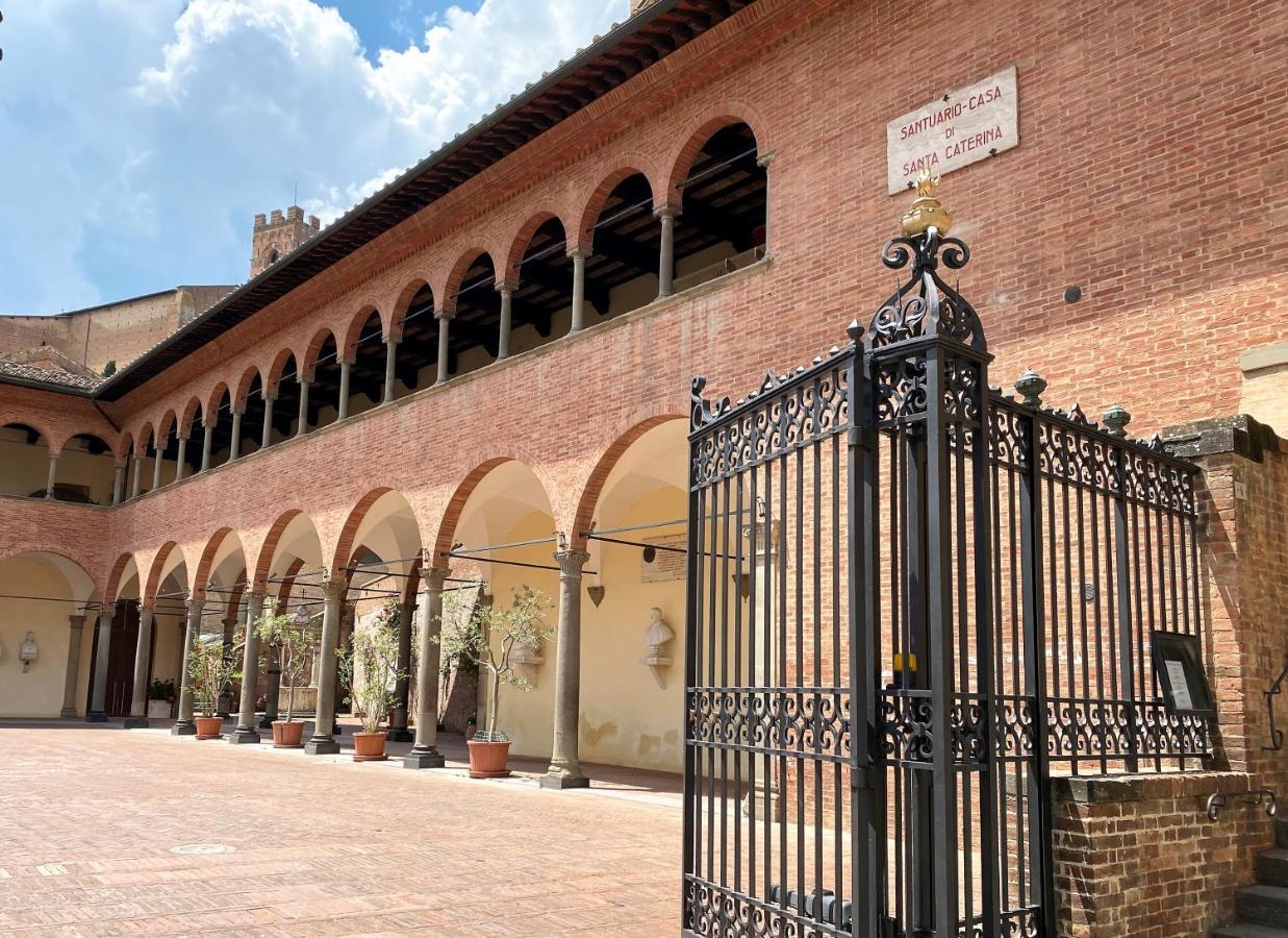 Camporegio 31- In Centro Con Vista Sul Duomo Сиена Экстерьер фото