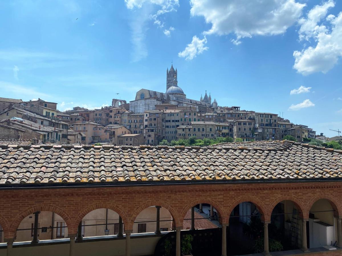 Camporegio 31- In Centro Con Vista Sul Duomo Сиена Экстерьер фото